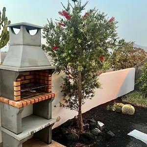 https://villa-tabaiba-playa-blanca-lanzarote.in-canary-islands.com